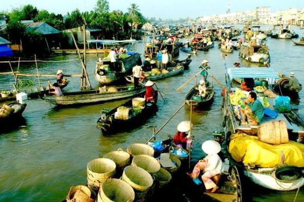 Phung Hiep (Nga Bay) Floating Market